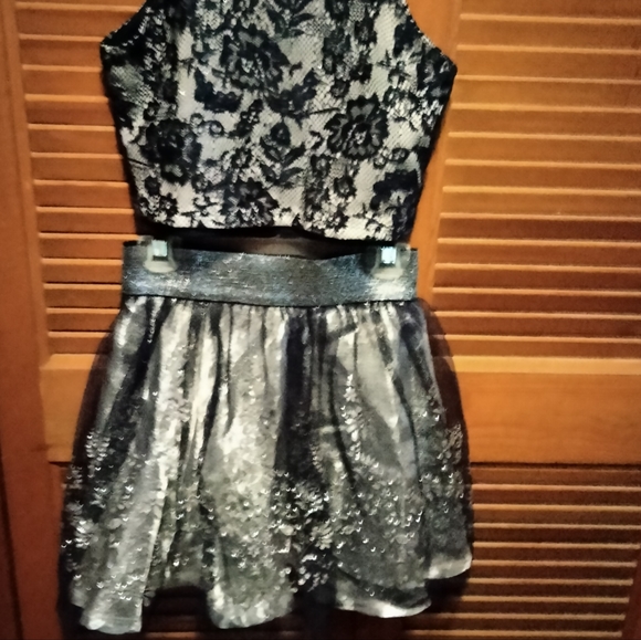 Girls two piece dress set - Picture 2 of 2